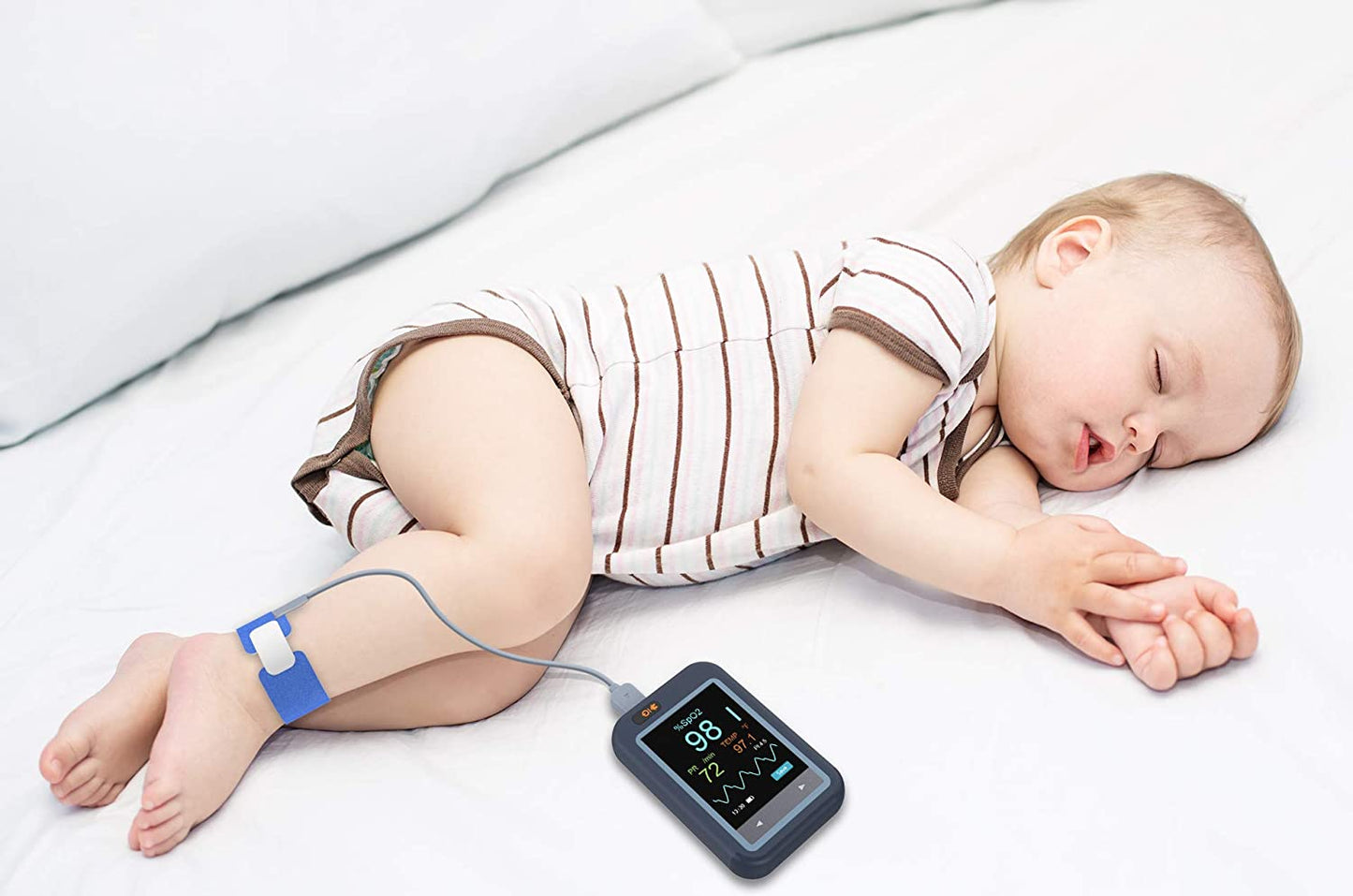 CheckmePod - Smart Handheld Pulse Oximeter for Adults and Infant